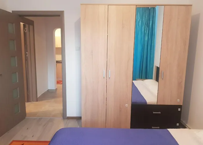 Cu 2 Situat La 5 Minute De Statiunea Mamaia