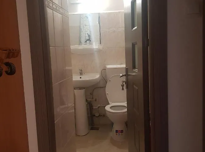 Cu 2 Situat La 5 Minute De Statiunea Mamaia Konstanca